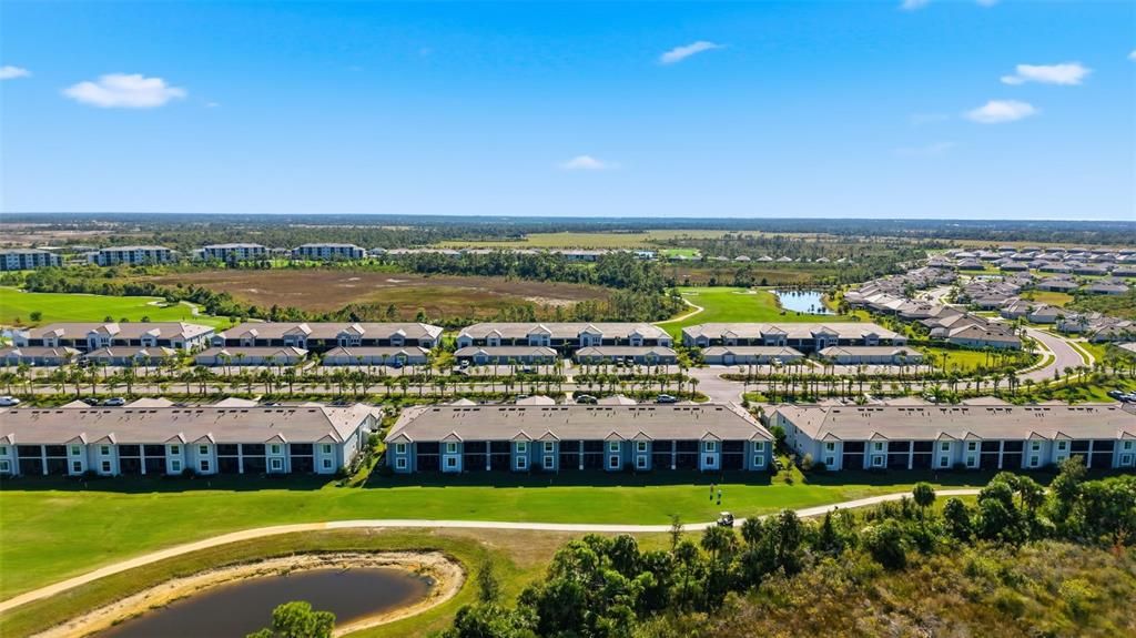 For Sale: $419,900 (2 beds, 2 baths, 1366 Square Feet)