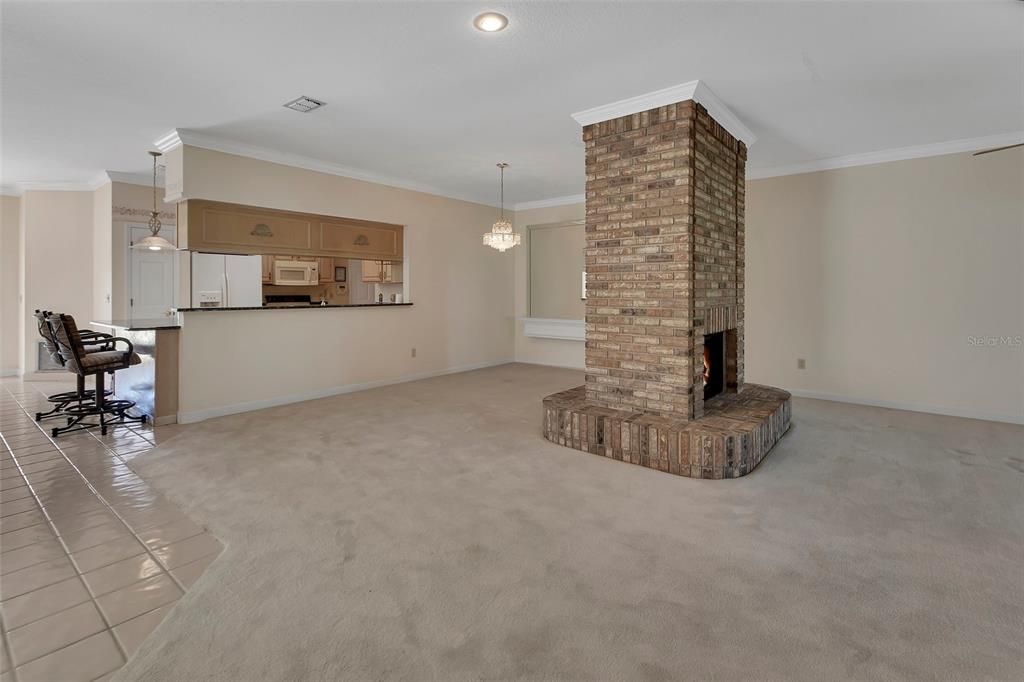 For Sale: $265,000 (3 beds, 2 baths, 1579 Square Feet)