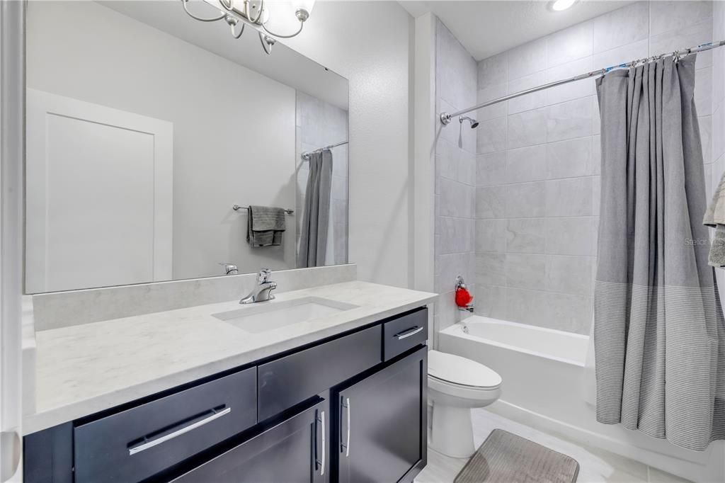 待售: $565,000 (4 贝兹, 3 浴室, 2641 平方英尺)