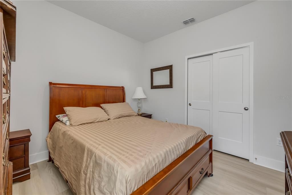 待售: $565,000 (4 贝兹, 3 浴室, 2641 平方英尺)