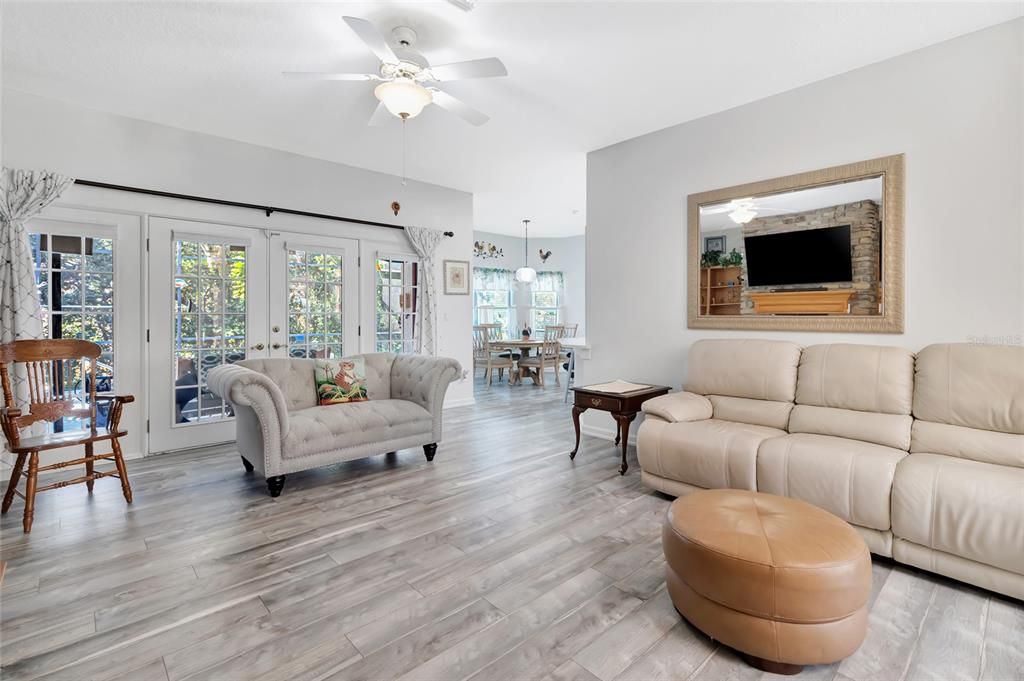 For Sale: $485,000 (3 beds, 2 baths, 2396 Square Feet)