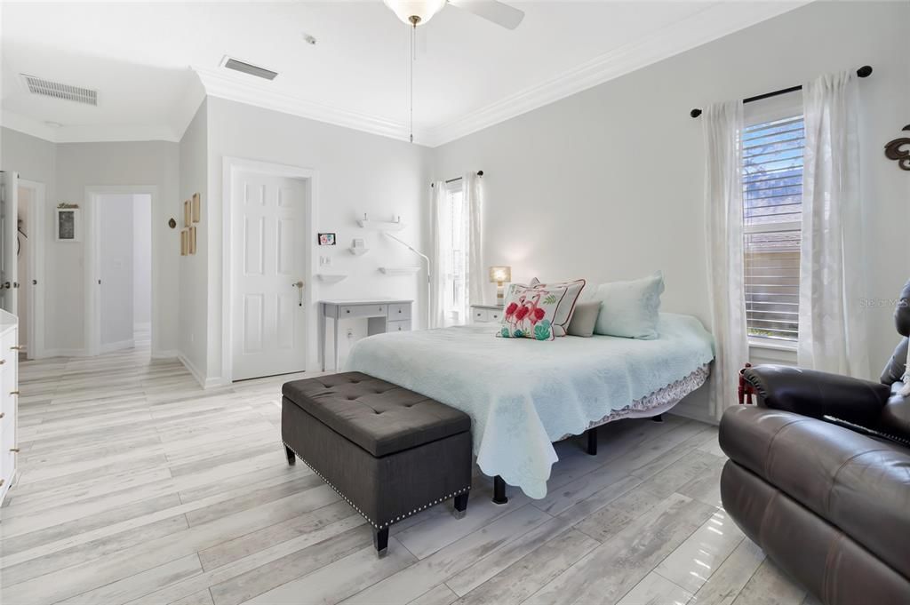 For Sale: $485,000 (3 beds, 2 baths, 2396 Square Feet)