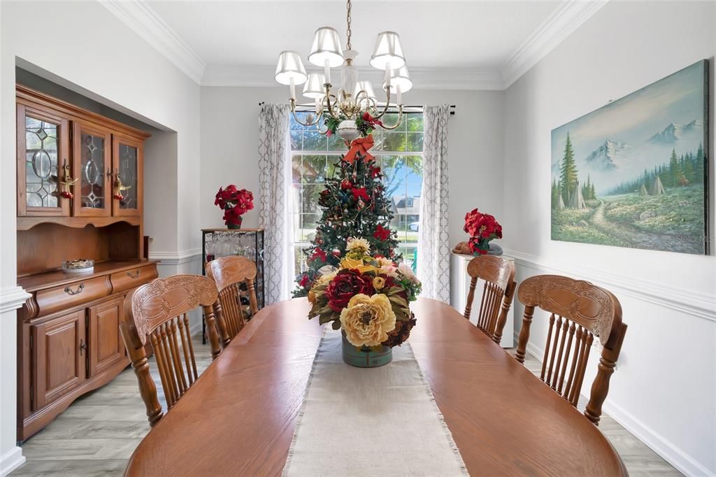 For Sale: $485,000 (3 beds, 2 baths, 2396 Square Feet)