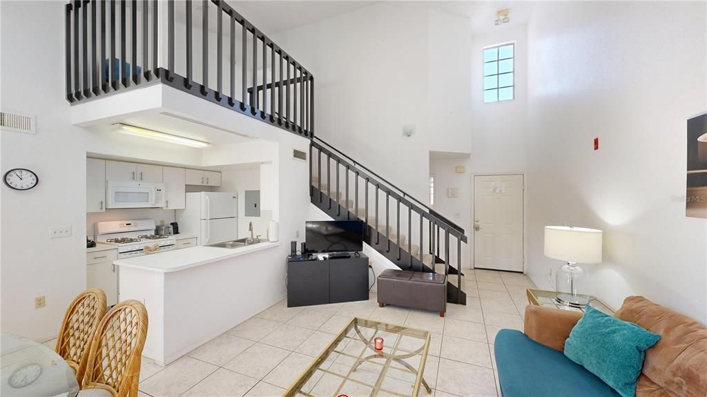 For Sale: $275,000 (2 beds, 2 baths, 1012 Square Feet)