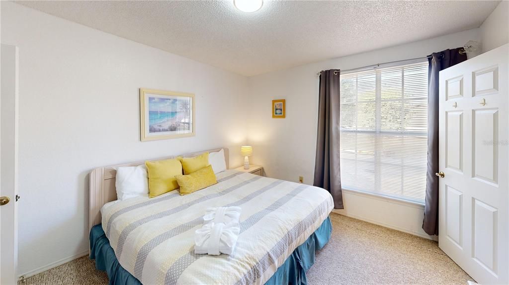 For Sale: $275,000 (2 beds, 2 baths, 1012 Square Feet)