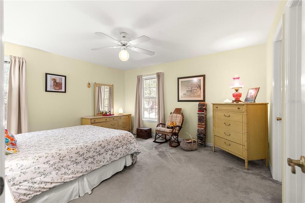 For Sale: $485,000 (3 beds, 2 baths, 2070 Square Feet)