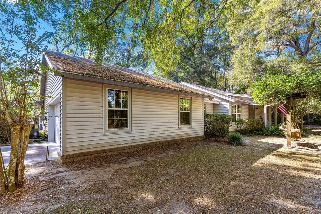 For Sale: $485,000 (3 beds, 2 baths, 2070 Square Feet)