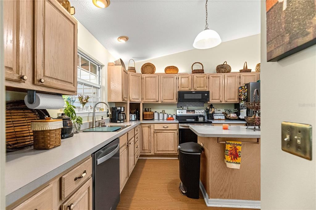 For Sale: $485,000 (3 beds, 2 baths, 2070 Square Feet)