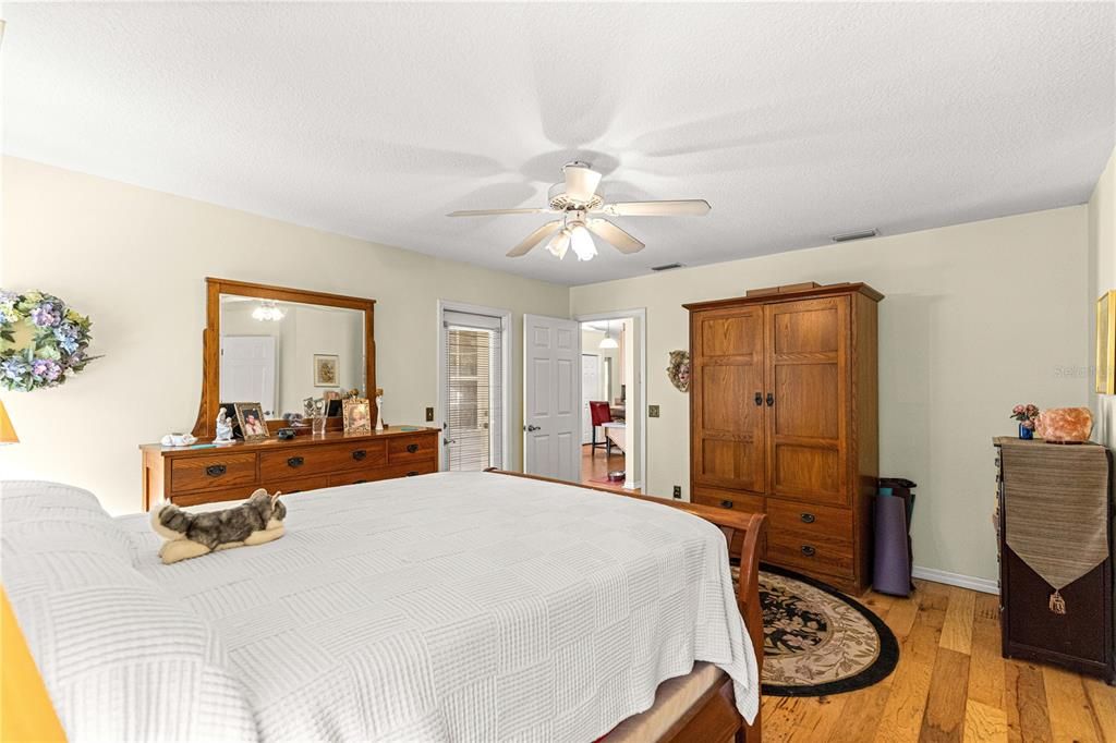 For Sale: $485,000 (3 beds, 2 baths, 2070 Square Feet)