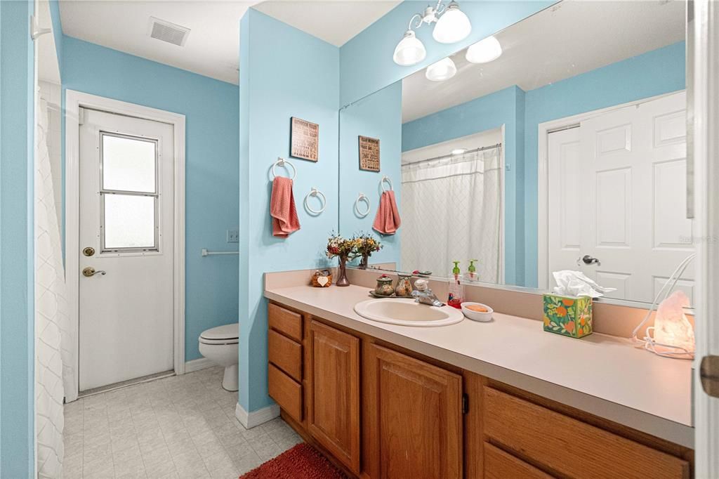 For Sale: $485,000 (3 beds, 2 baths, 2070 Square Feet)