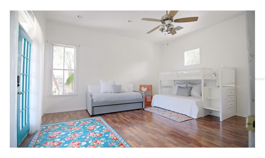 For Rent: $4,500 (3 beds, 2 baths, 2015 Square Feet)