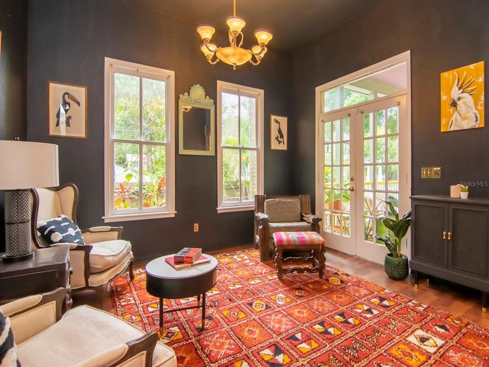 For Rent: $4,500 (3 beds, 2 baths, 2015 Square Feet)