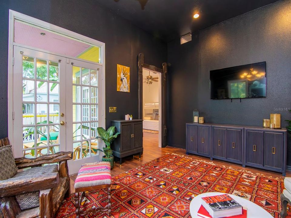 For Rent: $4,500 (3 beds, 2 baths, 2015 Square Feet)