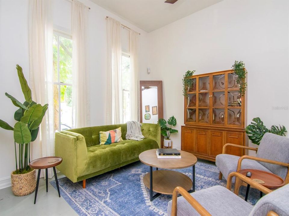 For Rent: $4,500 (3 beds, 2 baths, 2015 Square Feet)