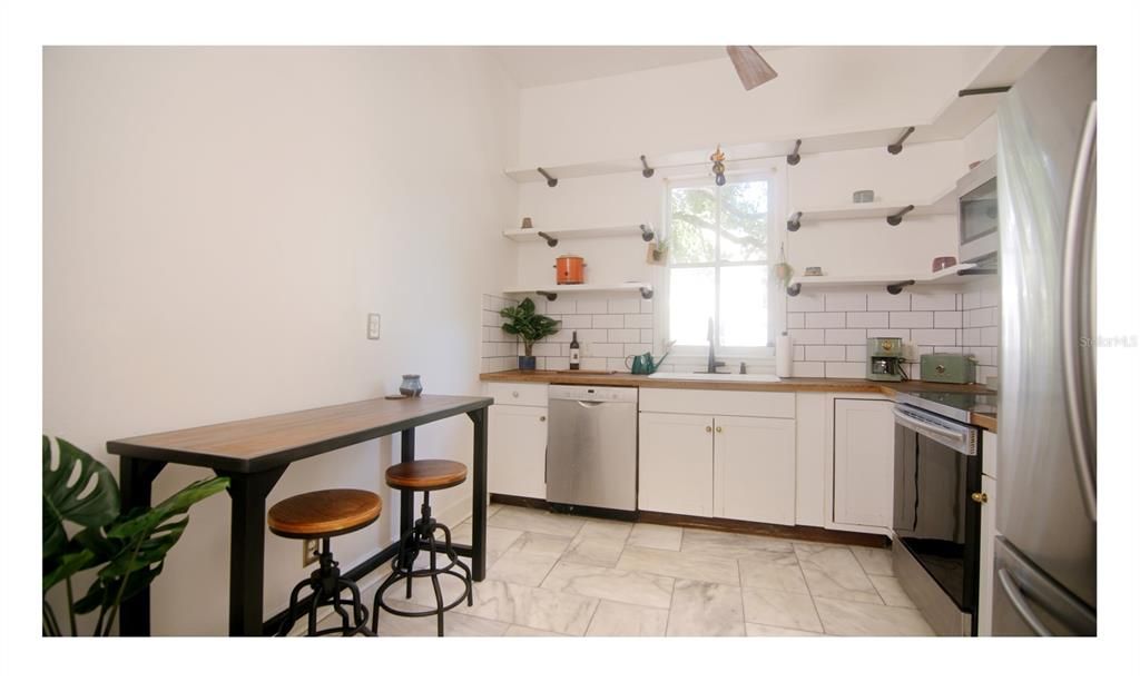 For Rent: $4,500 (3 beds, 2 baths, 2015 Square Feet)
