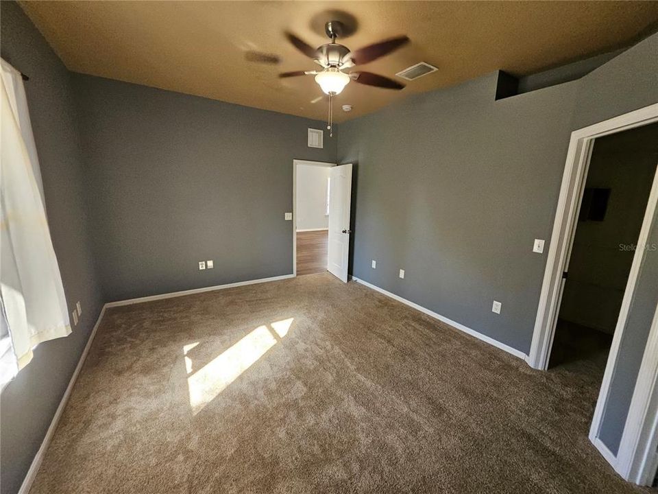 For Rent: $2,500 (3 beds, 2 baths, 1530 Square Feet)