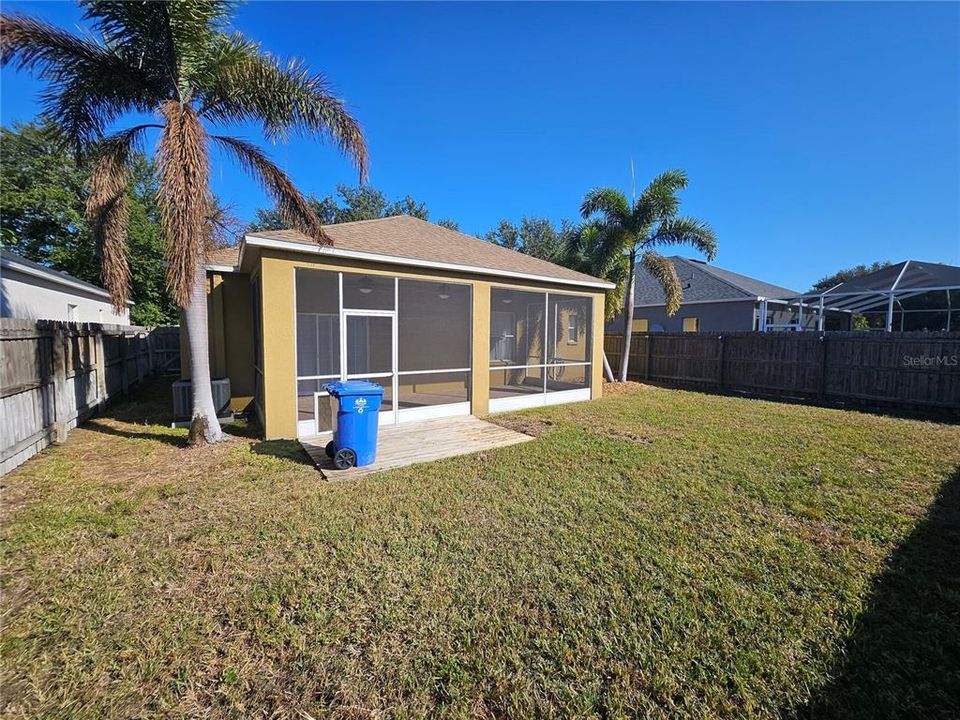 For Rent: $2,500 (3 beds, 2 baths, 1530 Square Feet)