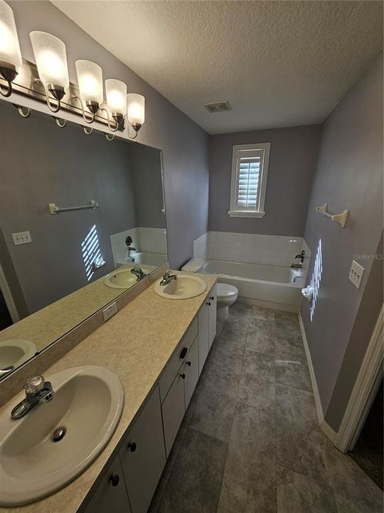 For Rent: $2,500 (3 beds, 2 baths, 1530 Square Feet)