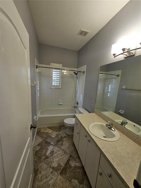 For Rent: $2,500 (3 beds, 2 baths, 1530 Square Feet)