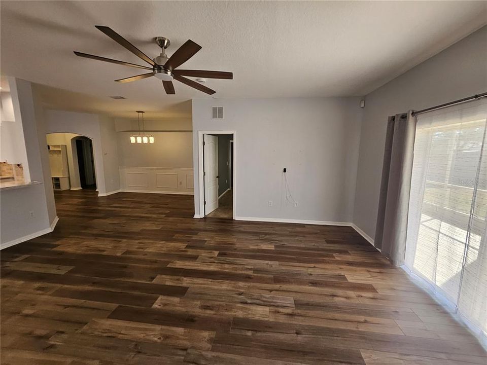 For Rent: $2,500 (3 beds, 2 baths, 1530 Square Feet)