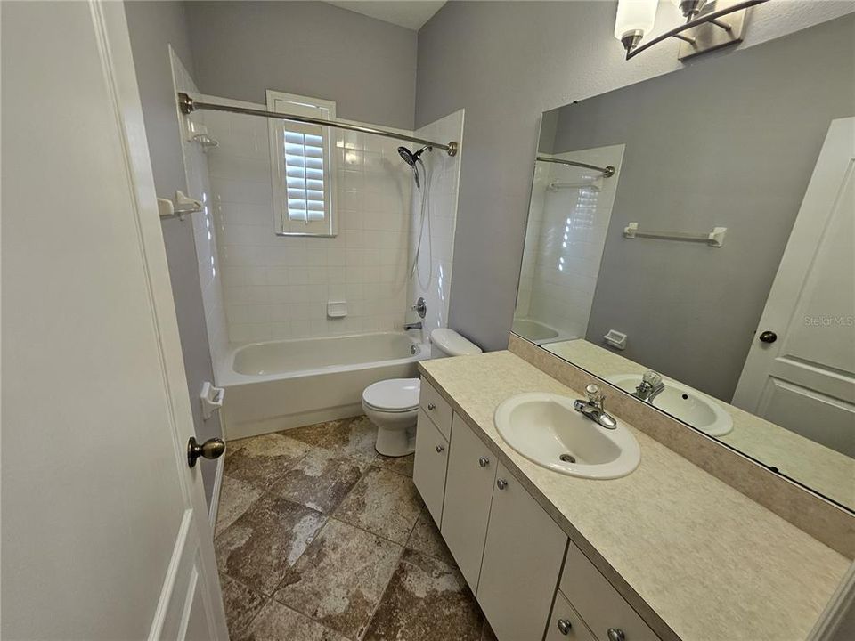 For Rent: $2,500 (3 beds, 2 baths, 1530 Square Feet)