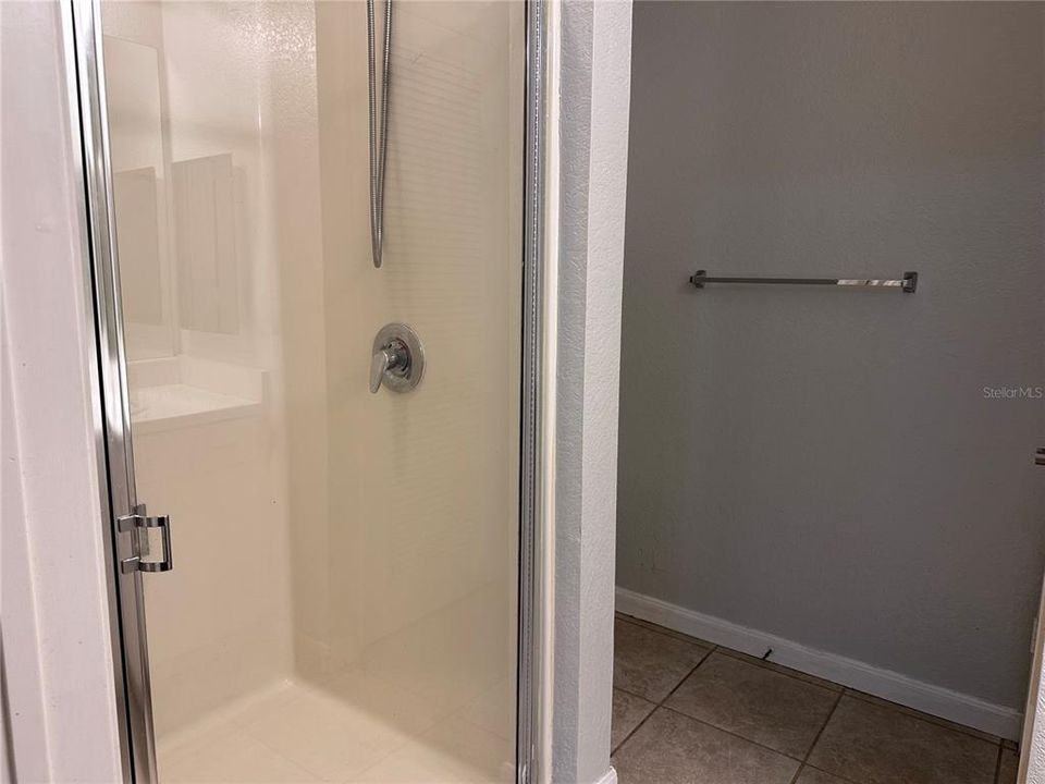 В аренду: $1,300 (0 спален, 1 ванн, 411 Квадратных фут)