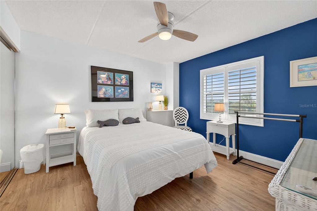 En Venta: $450,000 (2 camas, 2 baños, 1121 Pies cuadrados)