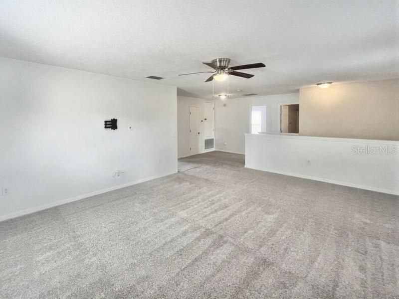 出租: $2,450 (3 贝兹, 2 浴室, 2611 平方英尺)