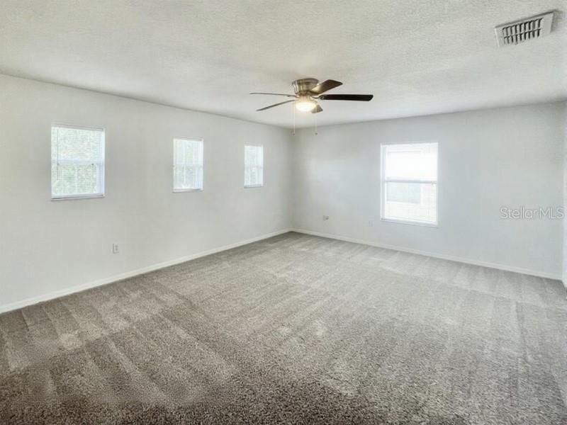 出租: $2,450 (3 贝兹, 2 浴室, 2611 平方英尺)