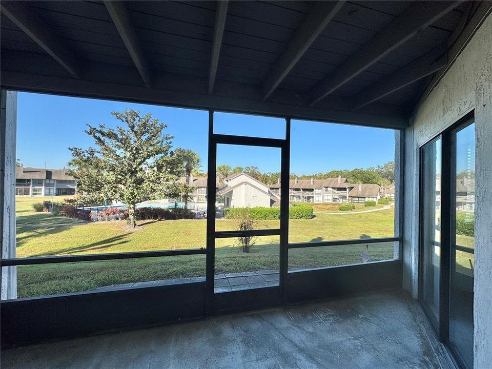 Под контрактом: $2,200 (3 спален, 2 ванн, 1314 Квадратных фут)