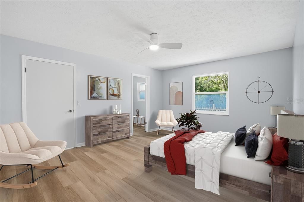 Active With Contract: $374,900 (3 beds, 2 baths, 1580 Square Feet)