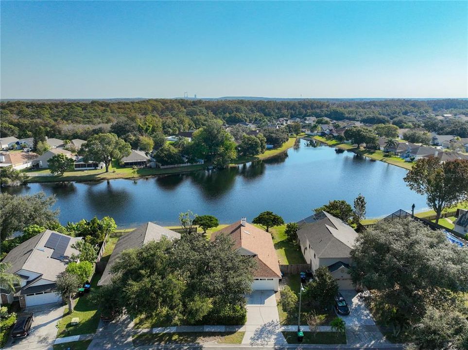 Activo con contrato: $384,500 (3 camas, 2 baños, 1265 Pies cuadrados)