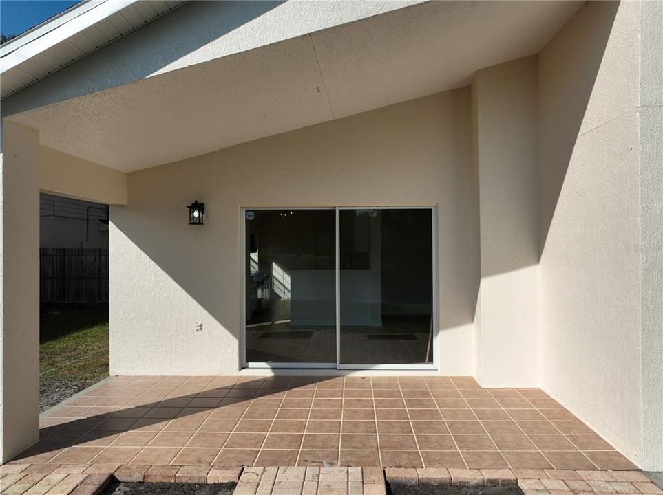 Activo con contrato: $384,500 (3 camas, 2 baños, 1265 Pies cuadrados)