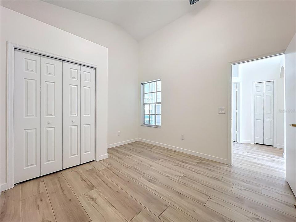 Activo con contrato: $384,500 (3 camas, 2 baños, 1265 Pies cuadrados)