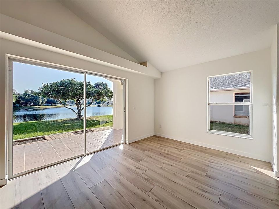 Activo con contrato: $384,500 (3 camas, 2 baños, 1265 Pies cuadrados)