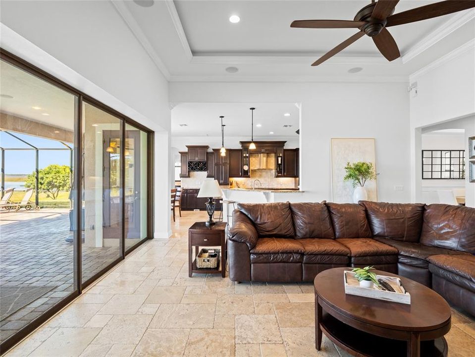 En Venta: $1,495,000 (5 camas, 3 baños, 3591 Pies cuadrados)