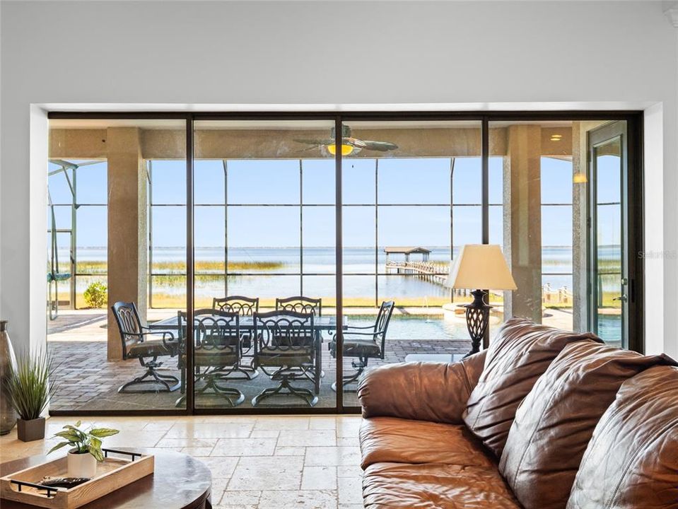 En Venta: $1,495,000 (5 camas, 3 baños, 3591 Pies cuadrados)