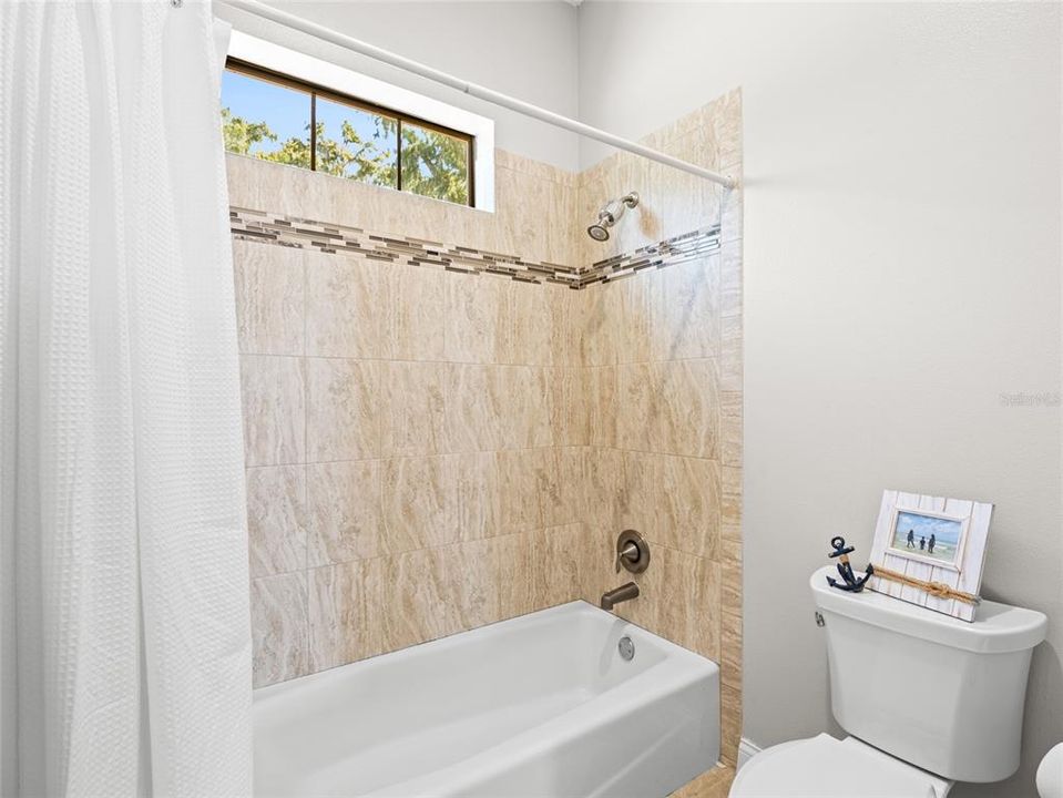 En Venta: $1,495,000 (5 camas, 3 baños, 3591 Pies cuadrados)