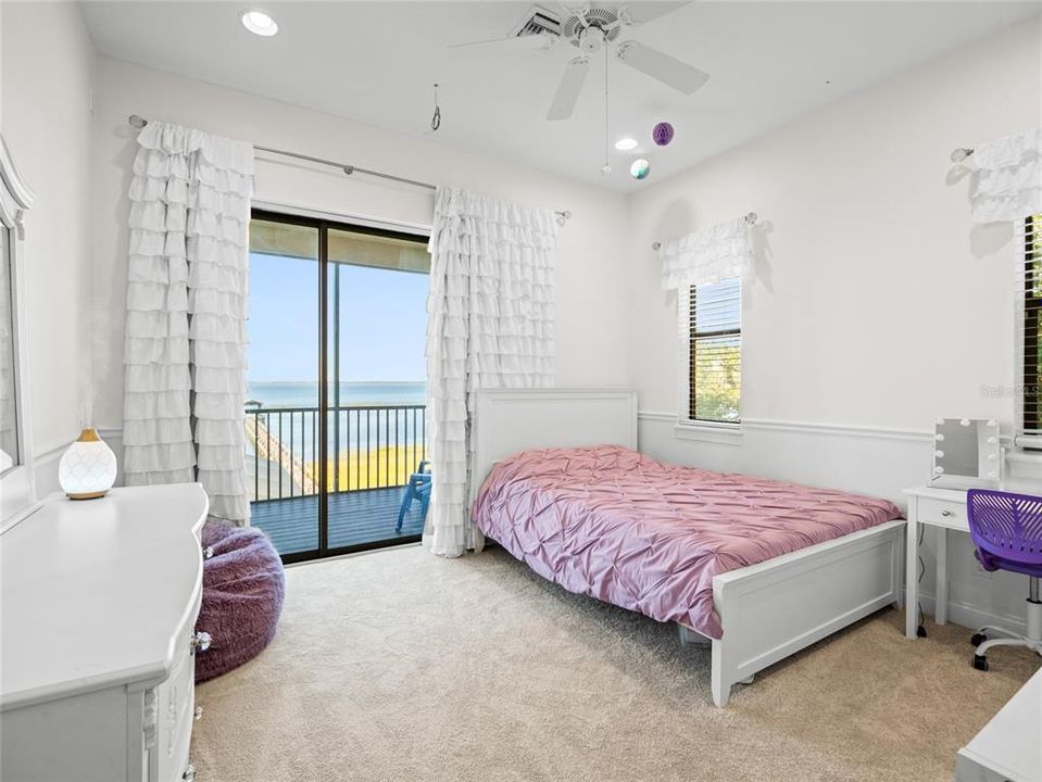 En Venta: $1,495,000 (5 camas, 3 baños, 3591 Pies cuadrados)