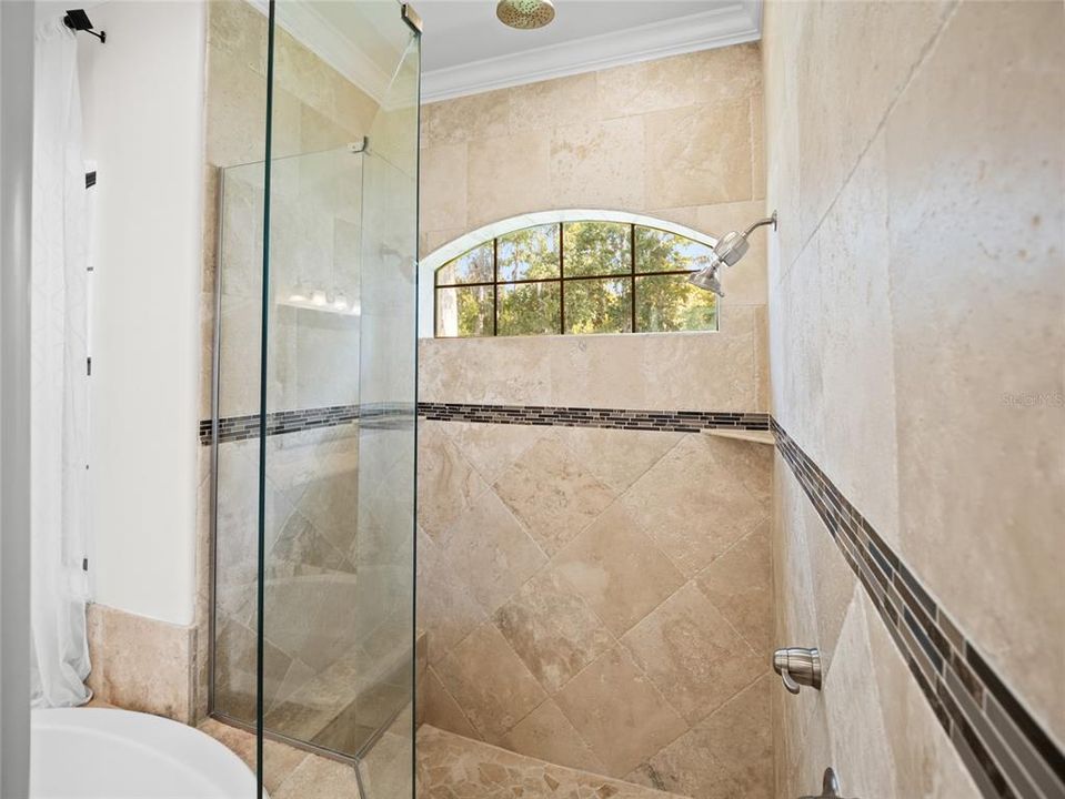 En Venta: $1,495,000 (5 camas, 3 baños, 3591 Pies cuadrados)