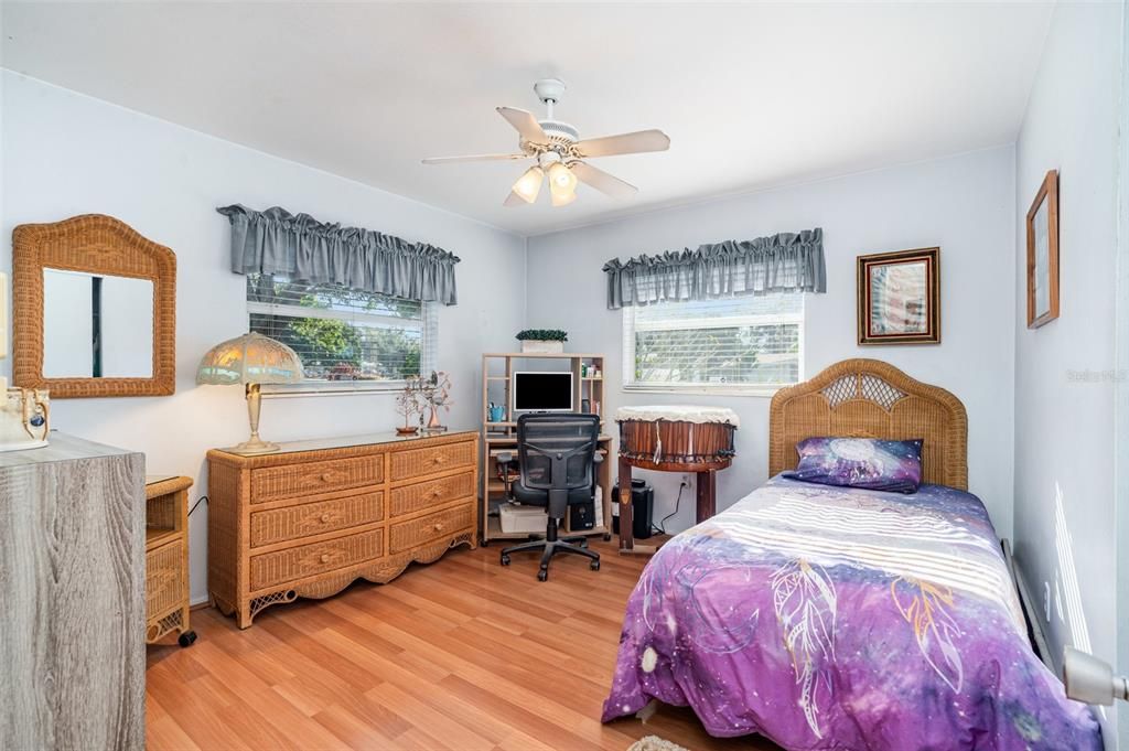 Active With Contract: $319,000 (3 beds, 2 baths, 1204 Square Feet)