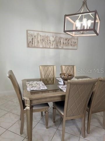 For Sale: $450,000 (3 beds, 2 baths, 1733 Square Feet)