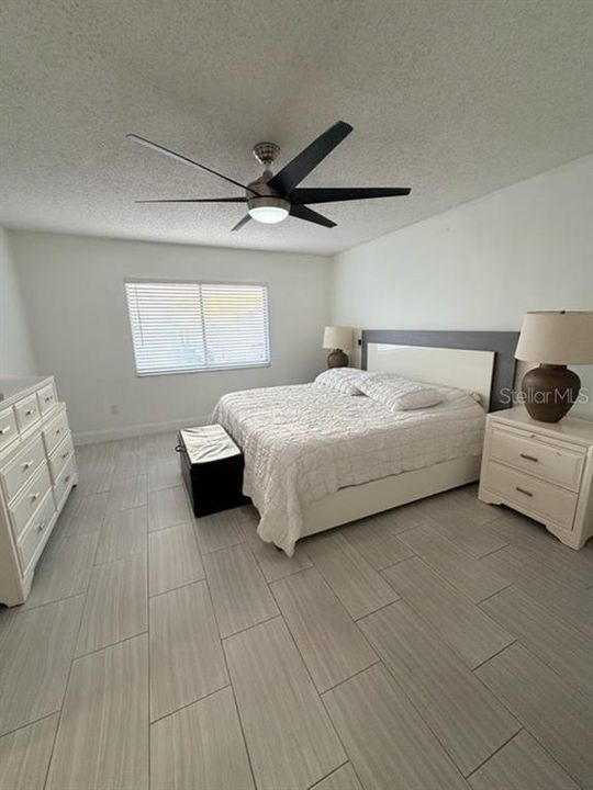 For Sale: $450,000 (3 beds, 2 baths, 1733 Square Feet)