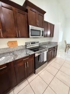 For Sale: $450,000 (3 beds, 2 baths, 1733 Square Feet)