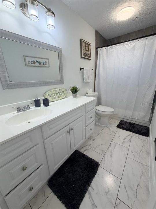 For Sale: $450,000 (3 beds, 2 baths, 1733 Square Feet)