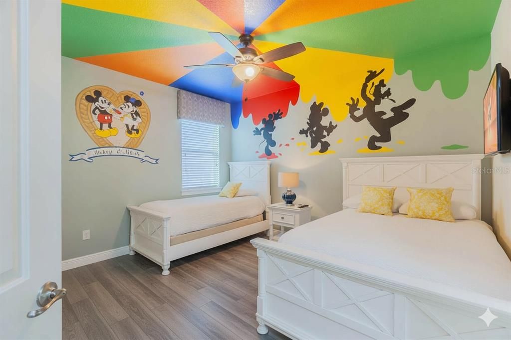 En Venta: $729,000 (8 camas, 8 baños, 4066 Pies cuadrados)