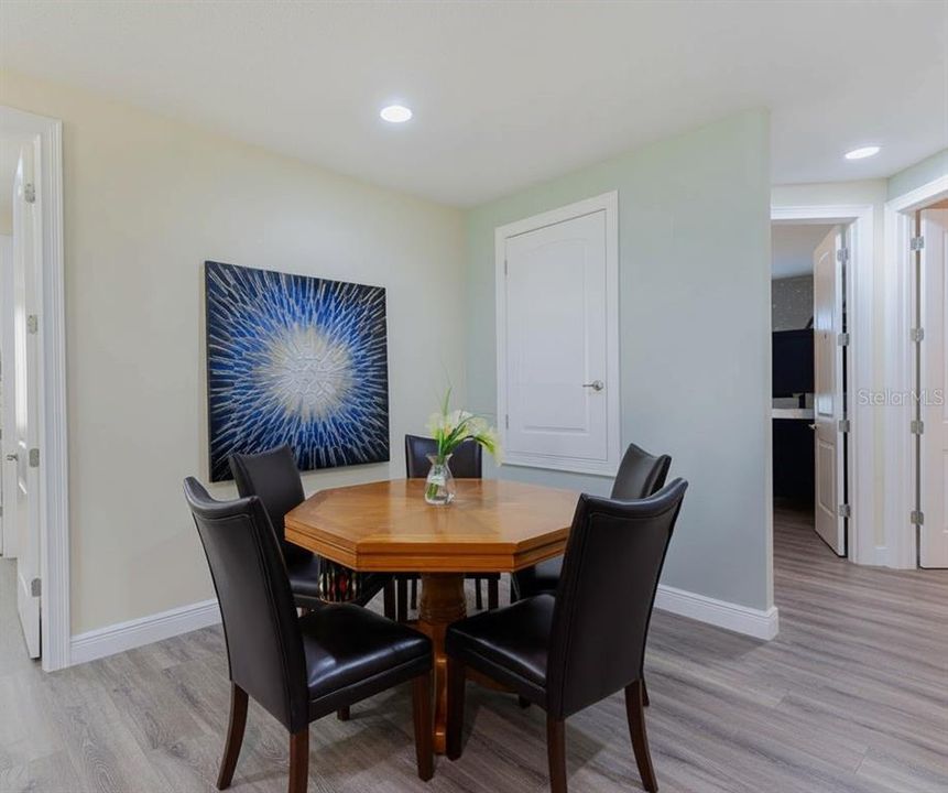 En Venta: $729,000 (8 camas, 8 baños, 4066 Pies cuadrados)