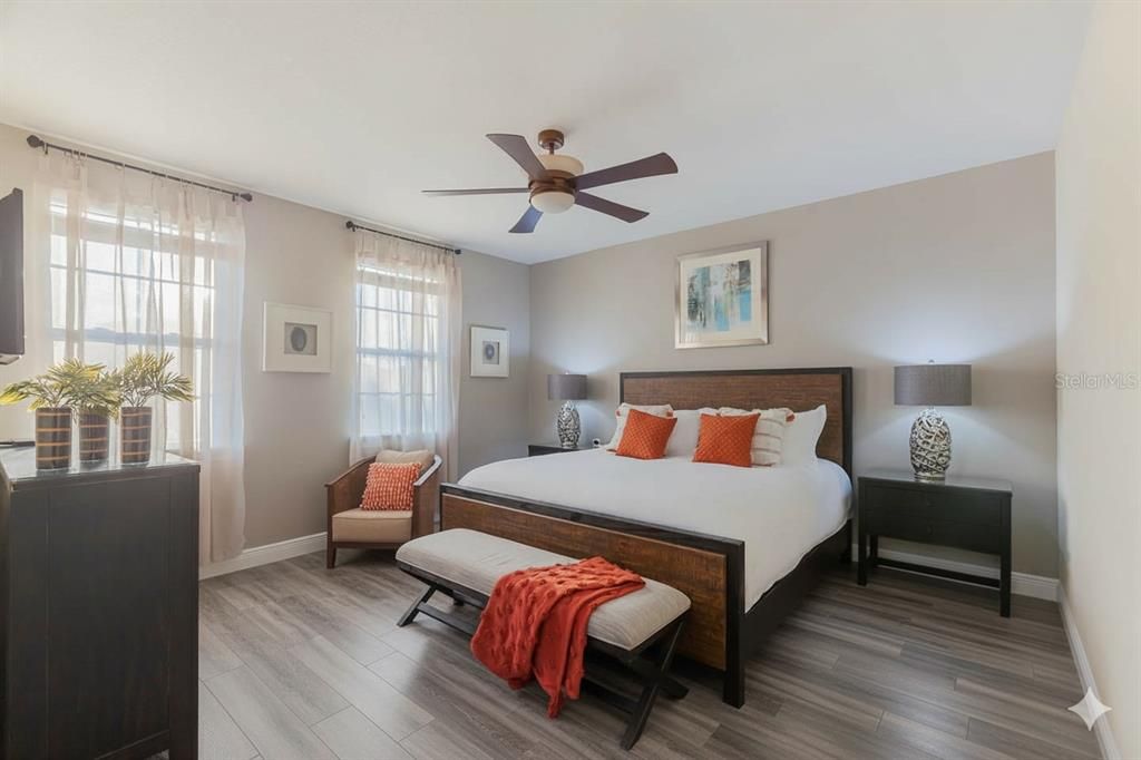 En Venta: $729,000 (8 camas, 8 baños, 4066 Pies cuadrados)