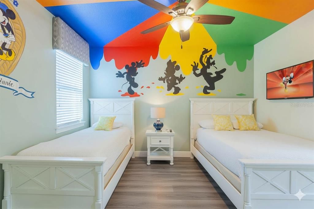 En Venta: $729,000 (8 camas, 8 baños, 4066 Pies cuadrados)