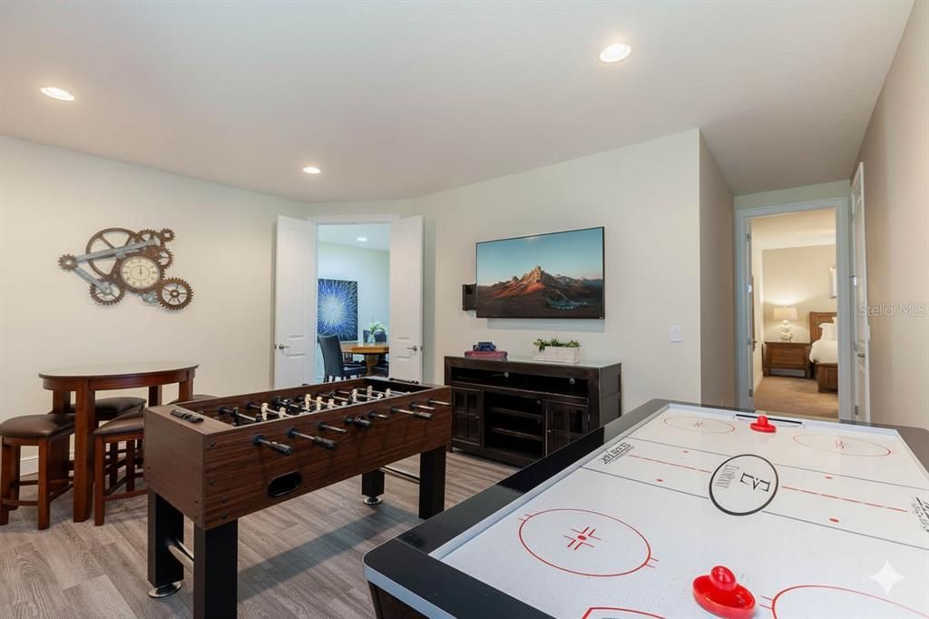 En Venta: $729,000 (8 camas, 8 baños, 4066 Pies cuadrados)